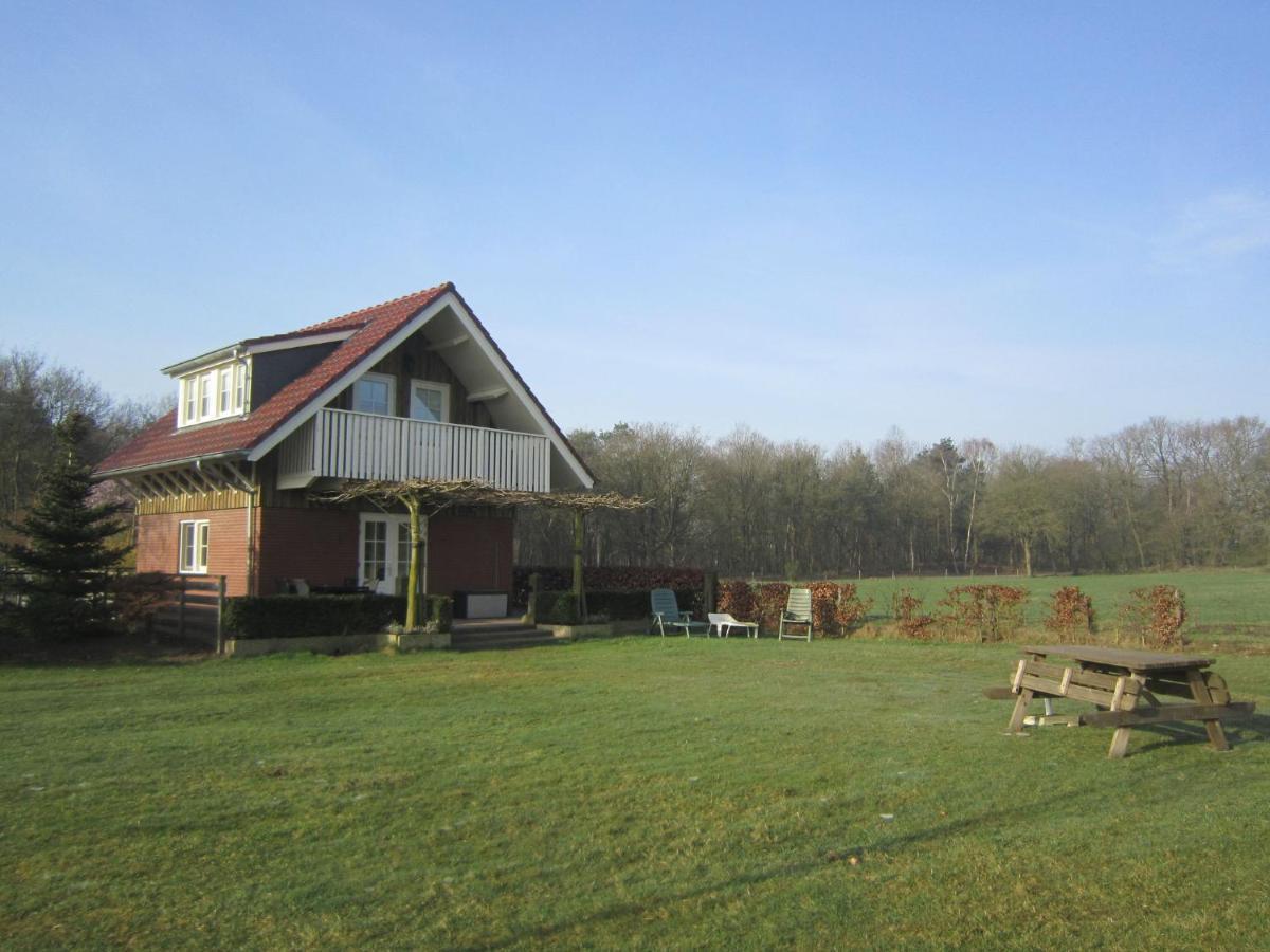 Rural Holiday Home In Well With Garden Knikkerdorp المظهر الخارجي الصورة